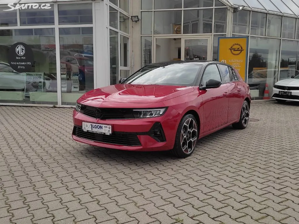 Opel Astra L PHEV GS Line 1,6 Turbo 133kW Image 1