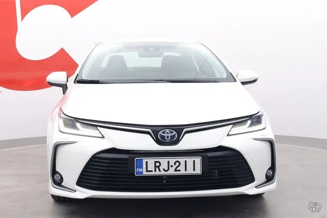 Toyota Corolla Sedan 1,8 Hybrid Active Edition - / 1-OMISTAJA / PKAMERA / ADAPT VAKKARI / NAVI / Image 8