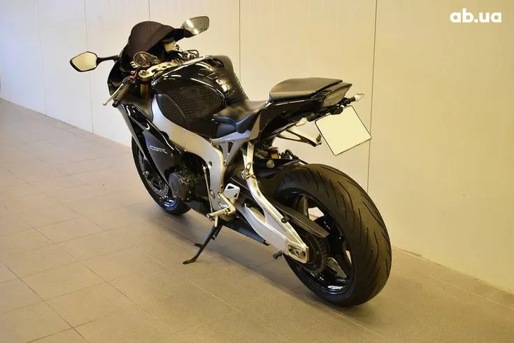 Honda CBR Image 6